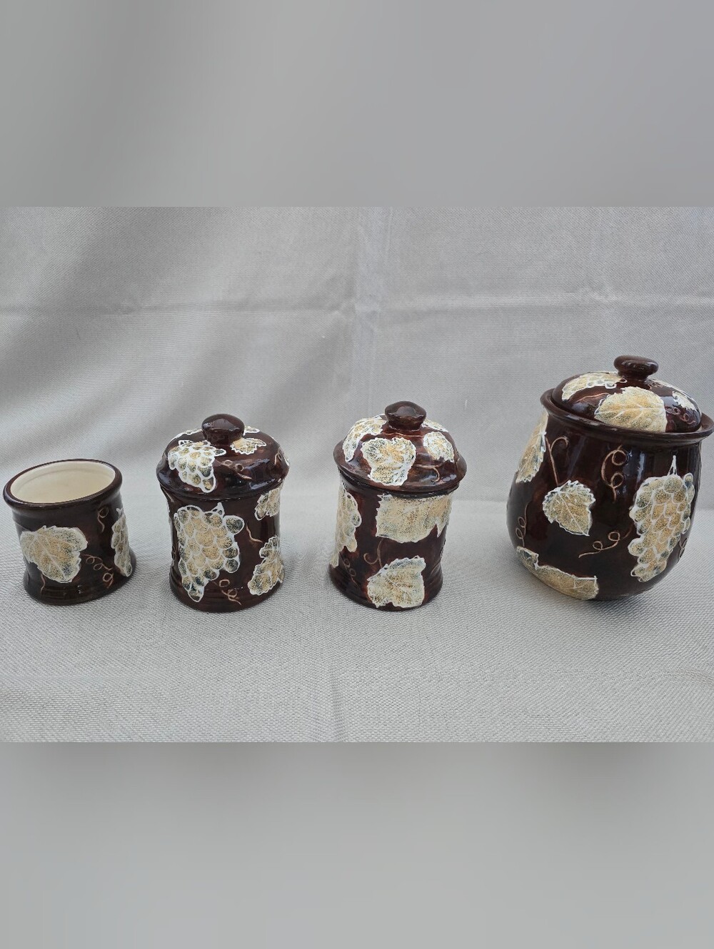 VINTAGE 7 Piece Ceramic Grape Leaf Canister SET - Tuscany Casino - NIB